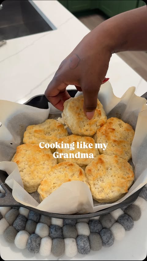 Instagram post by @sharidyonne for Ancestry. Caption reads: #AncestryPartner Connecting to my Grandmother’s....