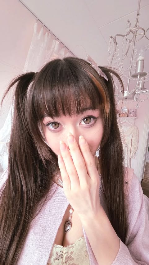 Instagram post by @himebunni for moodylenses. Caption reads: [...] lashes ✋️😭🔊 ★ Use hime10 to save $....