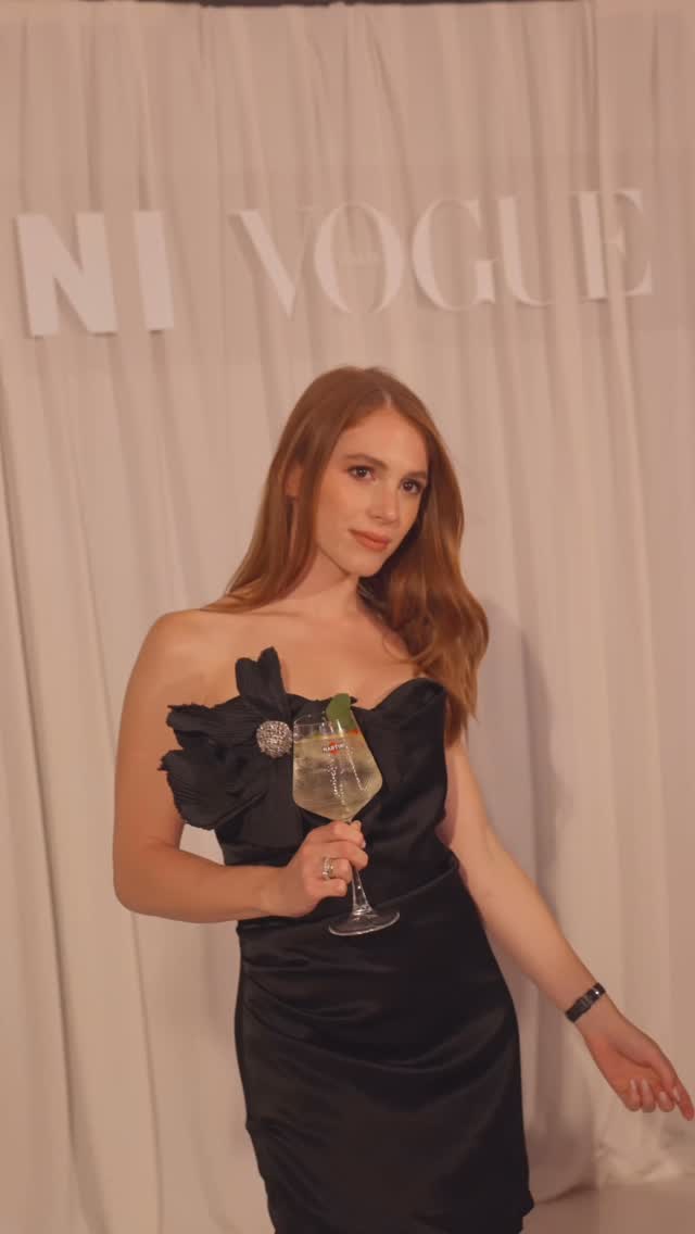 Instagram post by @ludovicamartino for MARTINI. Caption reads: Terrazza @martini + @vogueitalia = ♥️
Una serata....