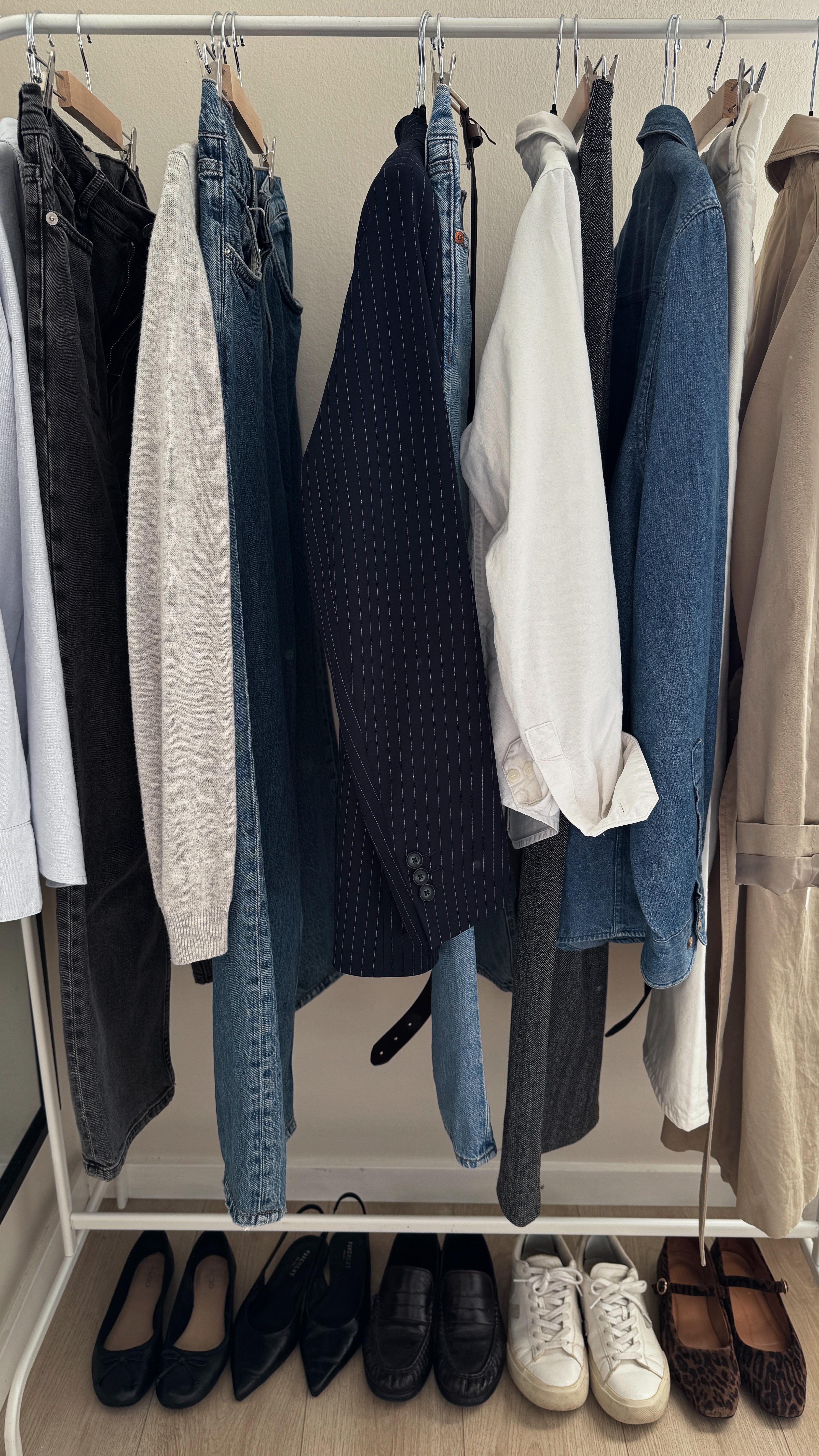 Instagram post by @useless_dk for Shaping New Tomorrow. Caption reads: Another good little work capsule to save time in....