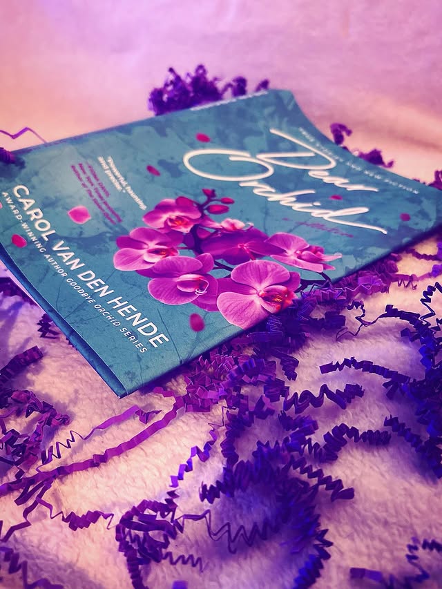 Instagram post by @meghan_readsbooks for BookSparks. Caption reads: [...] Gifts!

A massive thank you to @booksparks....