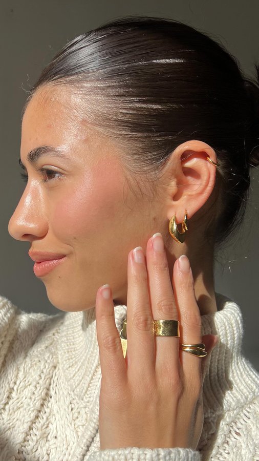 Instagram post by @mayafidel for Monica Vinader. Caption reads: getting ready for cosy season with @monicavinader....