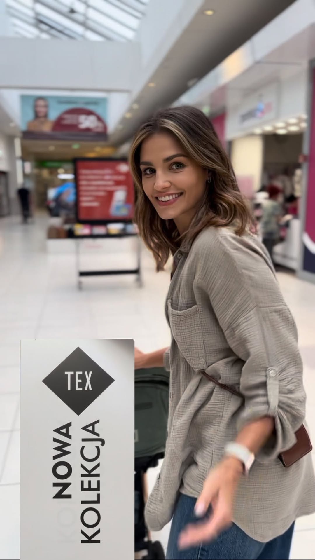 Instagram post by @aenka_an for Carrefourpolska. Caption reads: Jesienny HAUL ZAKUPOWY !!!
MÓJ I MAŁEGO :)
Rotacja....