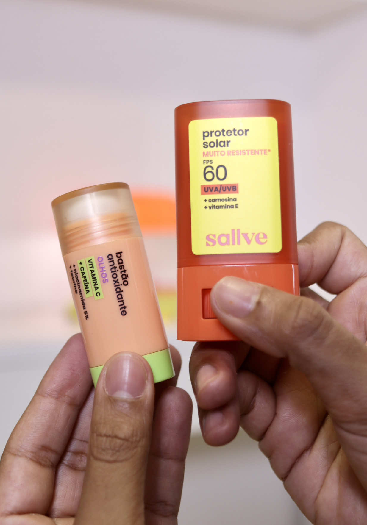 TikTok post by @peledeatriz for sallve. Caption reads: [...] para Olhos e o Protetor Solar FPS 60 da....