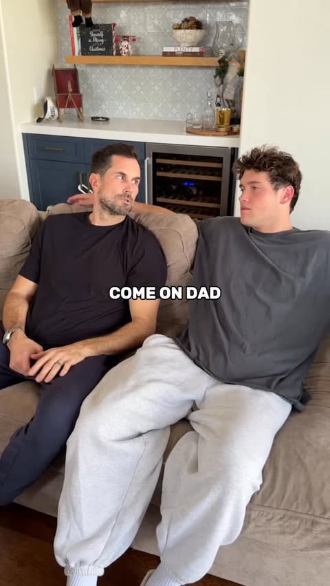 Instagram post by @mattleinartqb for Pizza Hut. Caption reads: [...] the right way to snap the ball. Order Pizza....