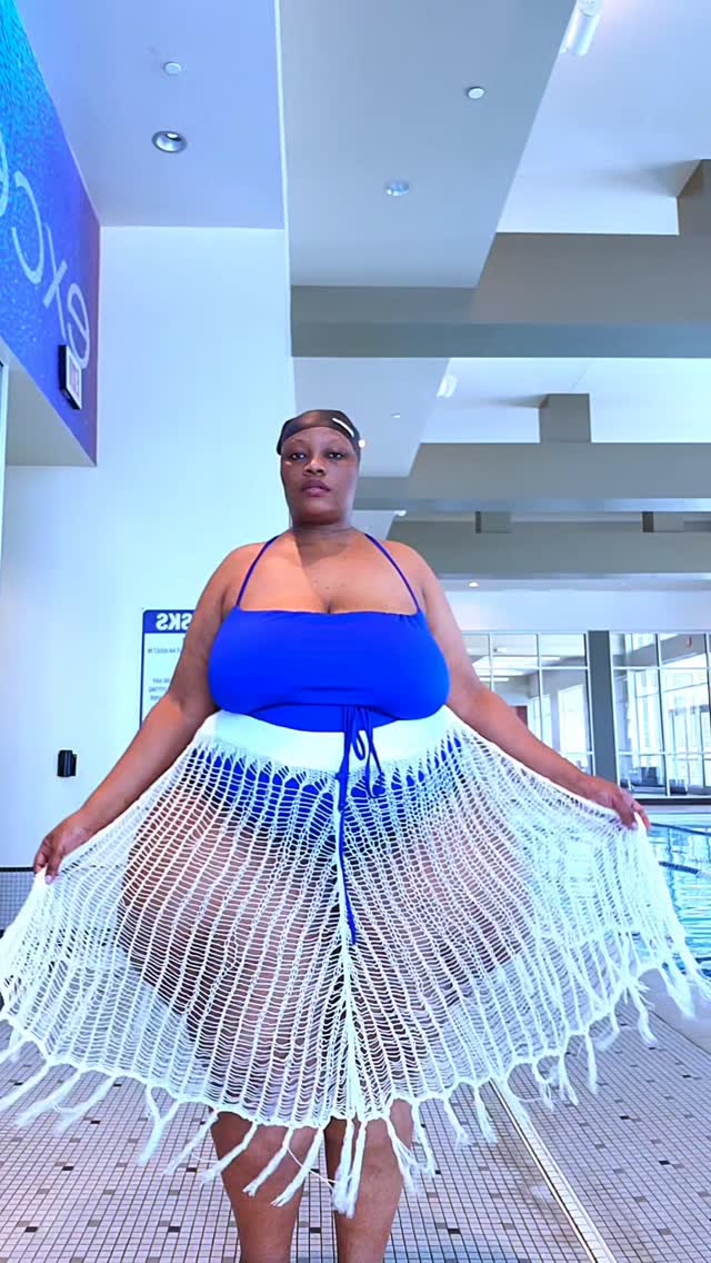 Instagram post by @kelly_black_cherry for REBDOLLS. Caption reads: Life is by the poolside lately🥰....