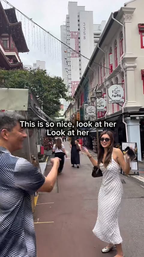 Instagram post by @barniadventures for VisitSingapore. Caption reads: Live fully, and make the most of every....