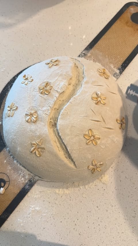 Instagram post by @plantiiplants for Esembly Baby. Caption reads: Baking is Therapy 🥖

I love sourdough so much !....