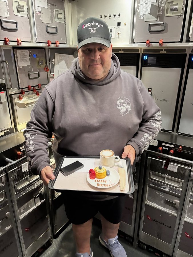 Instagram post by @itsbigjohn1 for Qantas. Caption reads: Just landed 

Back home. 

2 x 17 hour flights in....