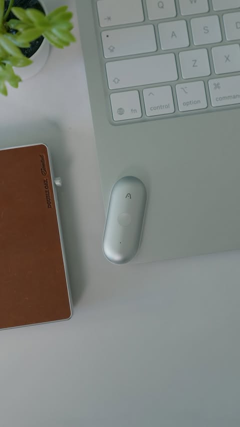 Instagram post by @mikebanh_ for PLAUD. Caption reads: The smartest way to take notes. The Plaud NotePin....