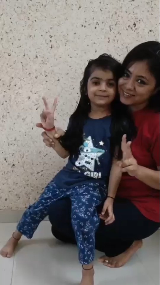 Instagram post by @mom_n_bansi for Johnson's Baby. Caption reads: Some of our happiest moments happen during bath....