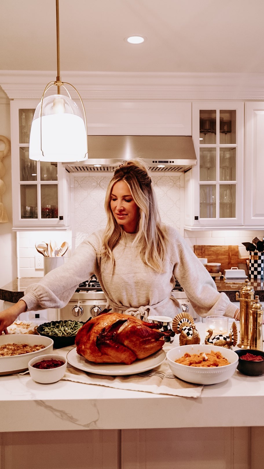 Instagram post by @brettfirdman for Harry & David. Caption reads: Hosting Thanksgiving doesn’t have to mean spending....