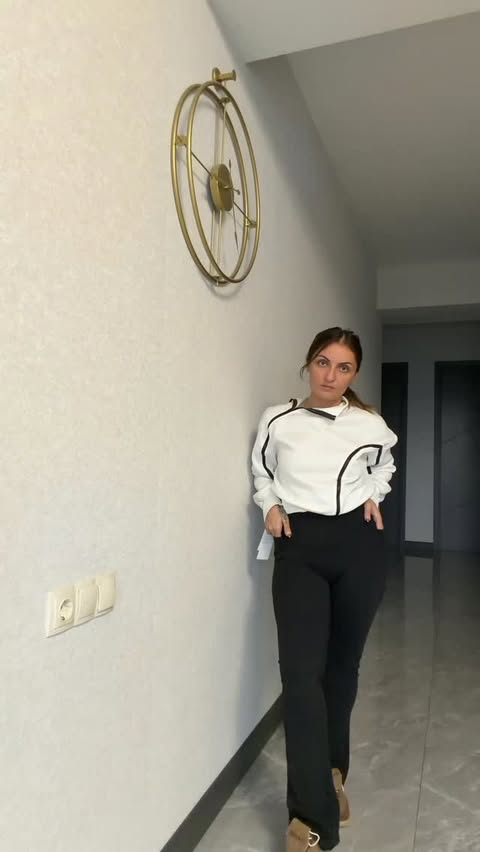 Instagram post by @aniardazishvili for Sunzel. Caption reads: ✨ Sunzel never misses!
Ultra-soft, sculpting &....