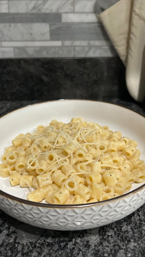 Instagram post by @dinner4myfam for Better Than Bouillon. Caption reads: [...] today for lunch and WOW… using Better Than....