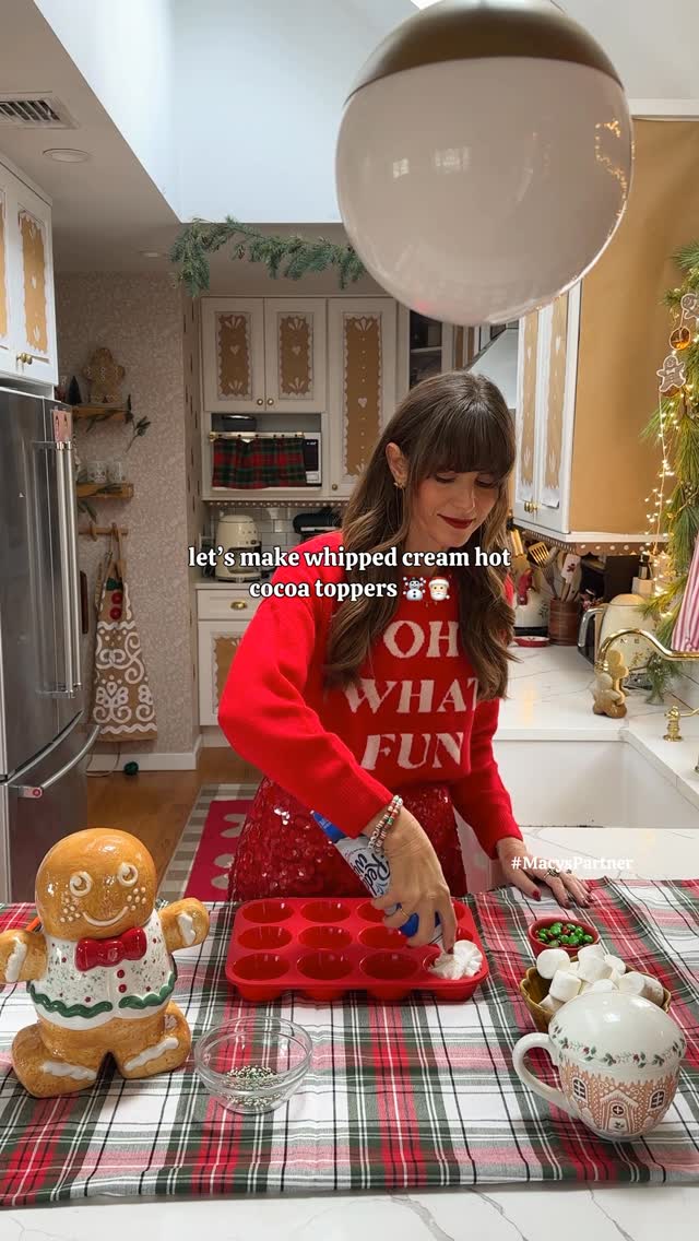 Instagram post by an influencer for Macy's. Caption reads: [...] - shop everything I used from @macys at the....