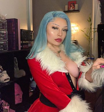 Instagram post by @lunalovebad for OVERTONECOLOR. Caption reads: giving ice-sickening-cicle blue this holiday using....