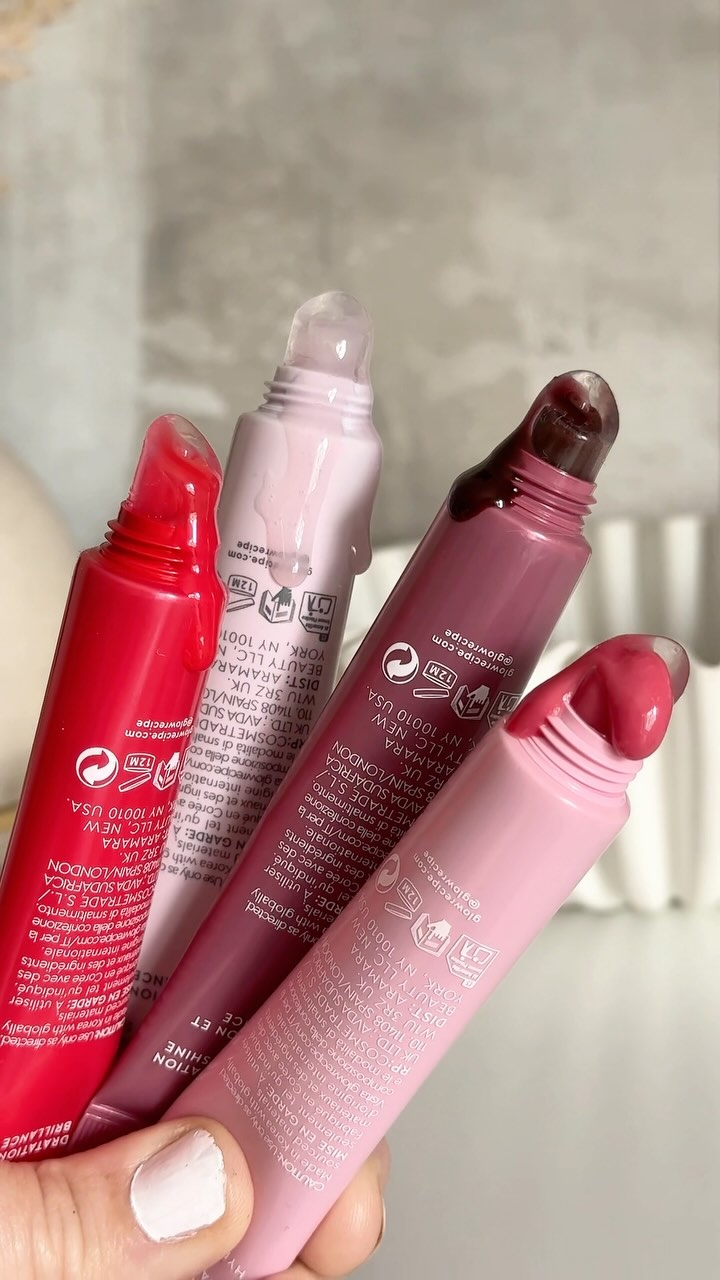 Instagram post by @kellysbeautylife for Glow Recipe. Caption reads: Glow Recipe Glass Balm 💋 

How gorgeous [...].