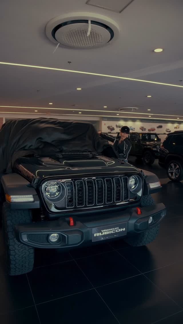 Instagram post by @michelledee for Jeep. Caption reads: They say ducks don’t just land anywhere… 🐥✨ but....