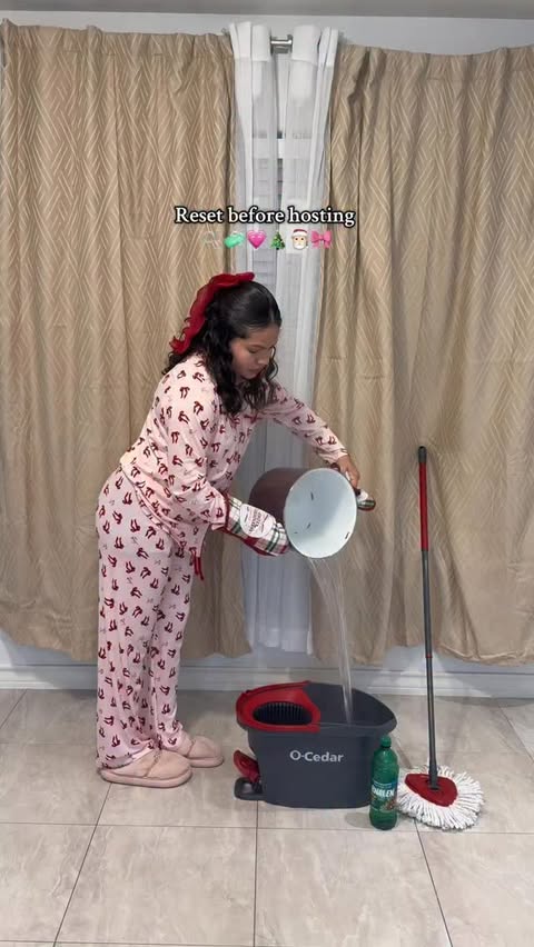 Instagram post by @millerstephanie2 for Scrub Daddy. Caption reads: 4 hour reset🧼🫧💗 Xmas tress is finally up!....