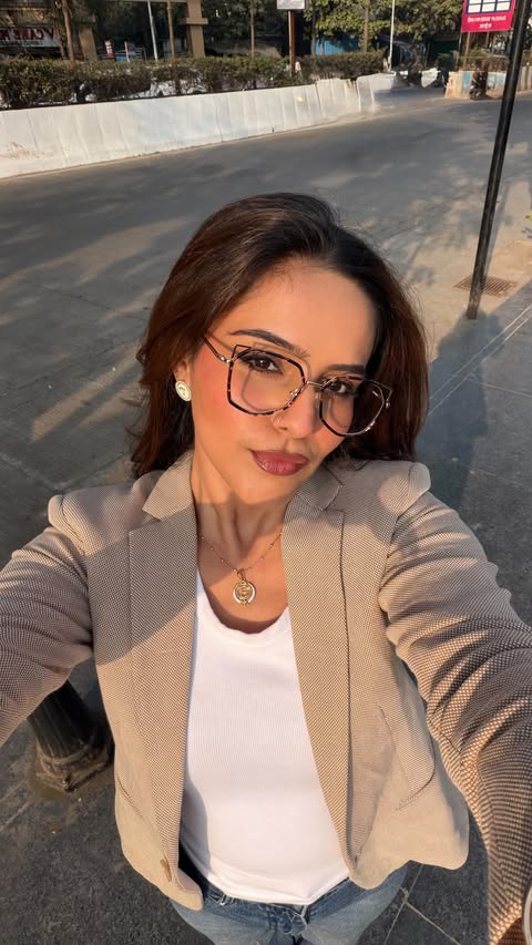 Instagram post by @the.kaur_ for lenskart. Caption reads: [...] made to fit into real routines!
These....