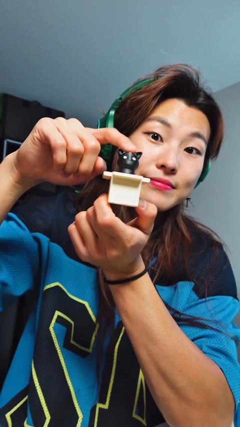 Instagram post by @ryuxrstudio for ELEGOO. Caption reads: [...] 😭

Modeled in Blender + printed on the....