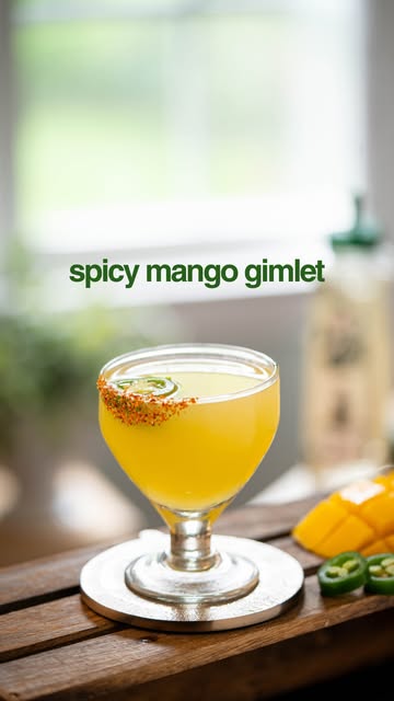 Instagram post by @itscocktailhour_ for Master of Mixes. Caption reads: [...] a Spicy Mango Gimlet 🔥 Crafted with....