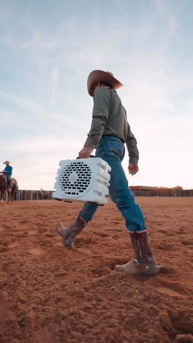 Instagram post by @6666ranch for Turtlebox. Caption reads: [...] 𝗧𝗨𝗥𝗧𝗟𝗘𝗕𝗢𝗫 makes it....