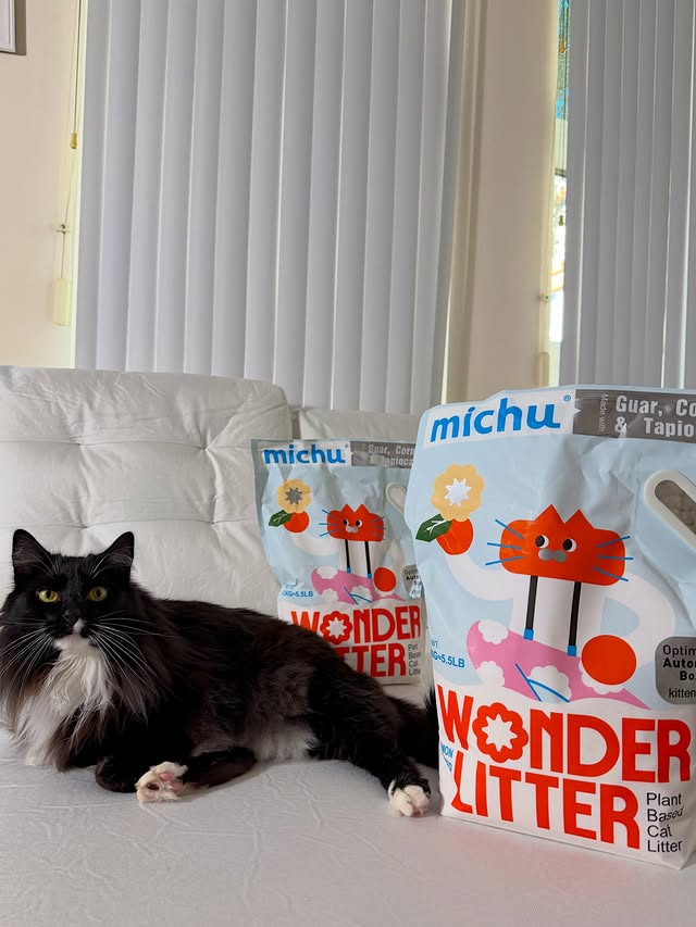 Instagram post by @fettyy_official_ for MICHUPET. Caption reads: Michu litter = happy toe beans. @michupet_usa....