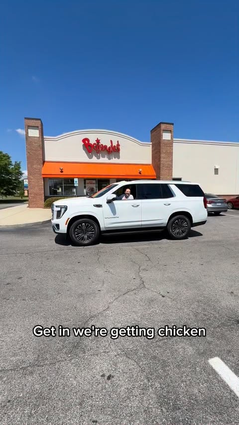Instagram post by @rebecca_sue_watson for Bojangles. Caption reads: [...] the new Bo’s Chicken Rippers from @bojangles....