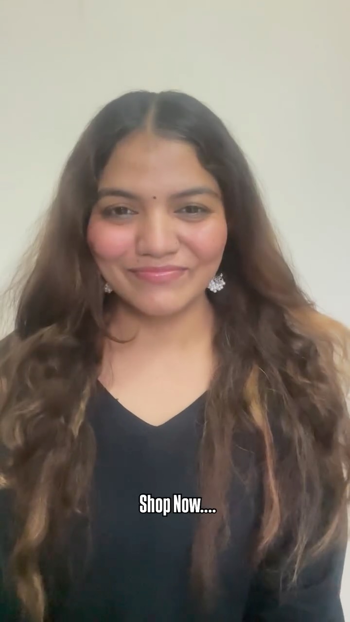 Instagram post by @the_pamvaishnav11 for Flipkart. Caption reads: #AD  Full face glam in a budget
With @elle18_india....