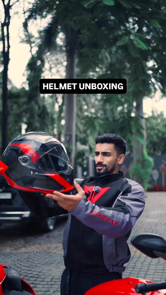 Instagram post by @yourfitnesstories for Ruroc. Caption reads: Helmet UNBOXING but i am very disappointed @ruroc.
