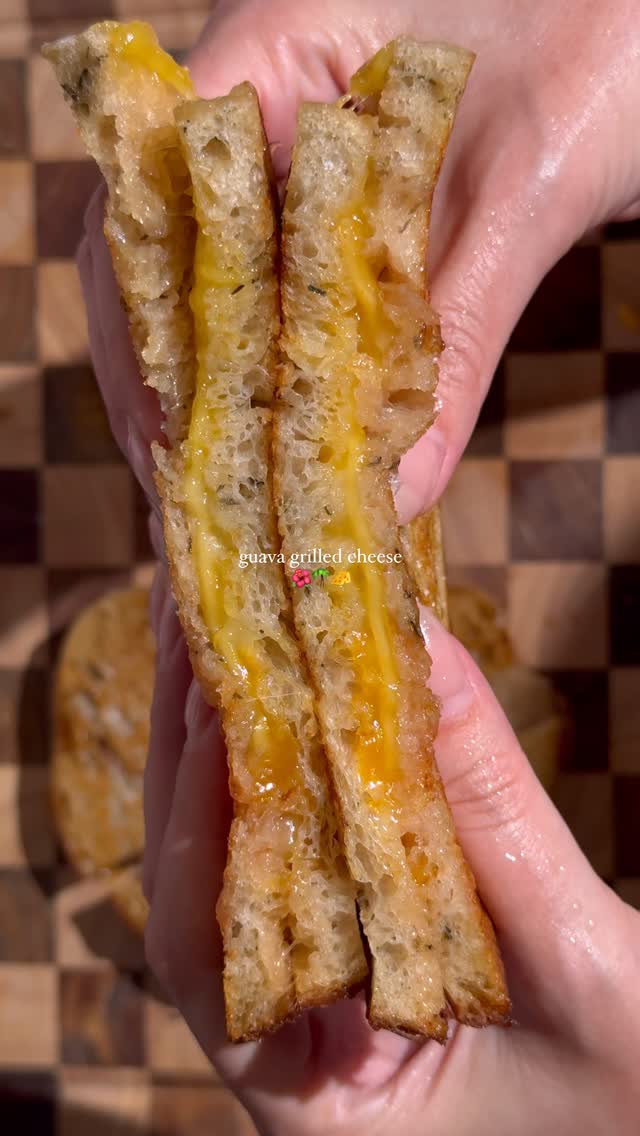 Instagram post by @theplantcollective_ for Violife Foods. Caption reads: Current obsession @violife_foods.