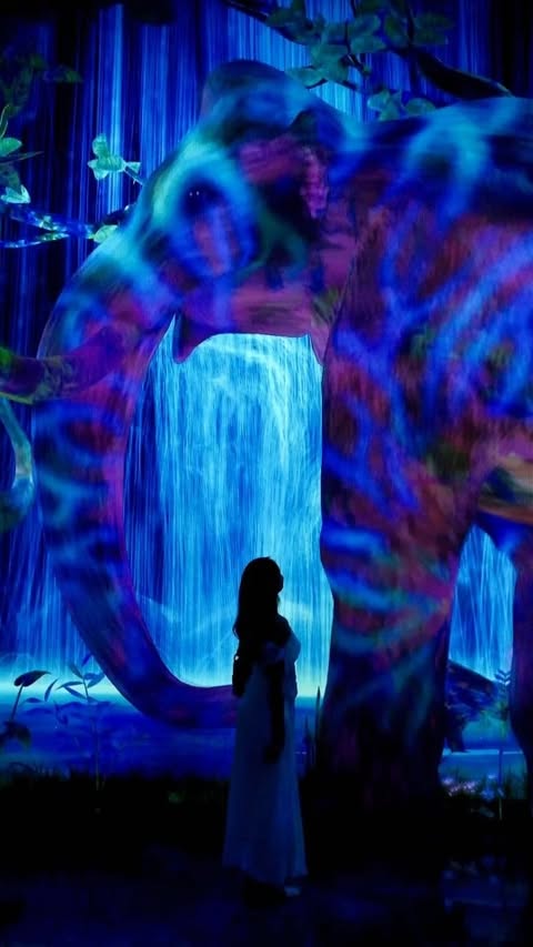 Instagram post by @xinlinnn for teamLab Planets TOKYO. Caption reads: [...] to check out these new areas at teamLab....