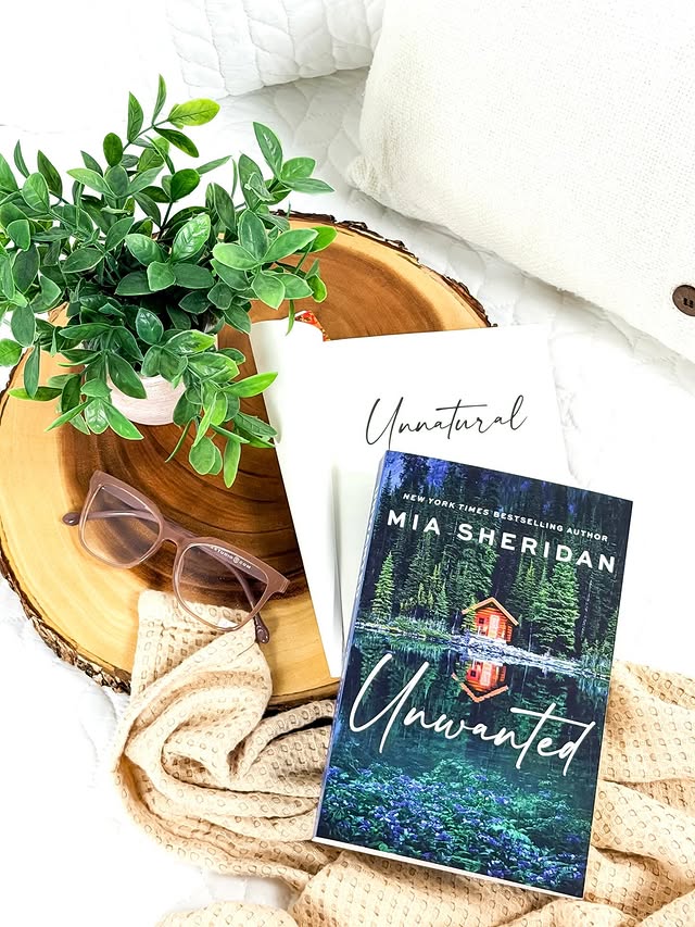 Instagram post by @subakka.bookstuff for Bloom Books. Caption reads: Ｂｏｏｋ Ｆｅａｔｕｒｅ ⁣ ⁣ 𝗨𝗻𝘄𝗮𝗻𝘁𝗲𝗱 ⁣ 𝗕𝘆 𝗠𝗶𝗮....