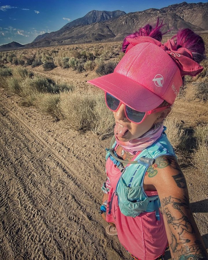 Instagram post by @dirtdiva333 for Tailwind Nutrition. Caption reads: Be willing to be uncomfortable. Be comfortable....