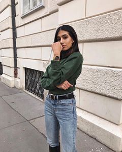 Instagram post by @sonia_dhi for PAUL VALENTINE. Caption reads: In case you are still looking for Christmas gifts....