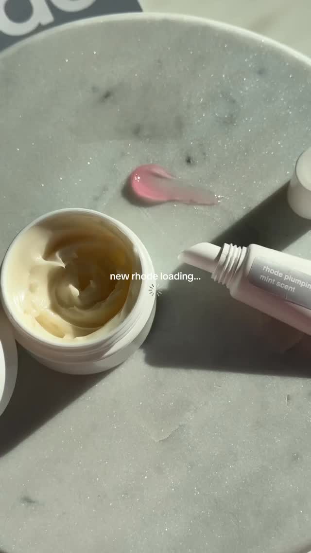 Instagram post by @kat_evangelou for Rhode Skin. Caption reads: [...] a facial) ♡

*gifted by rhode

#rhode....