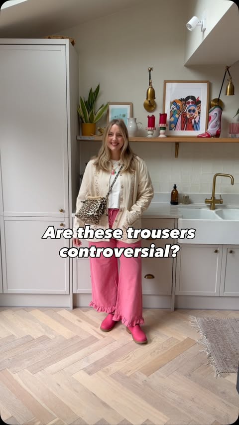 Instagram post by @leannedopaminedressing for Merry People. Caption reads: [...] frilly trousers in spring? Clogs:....
