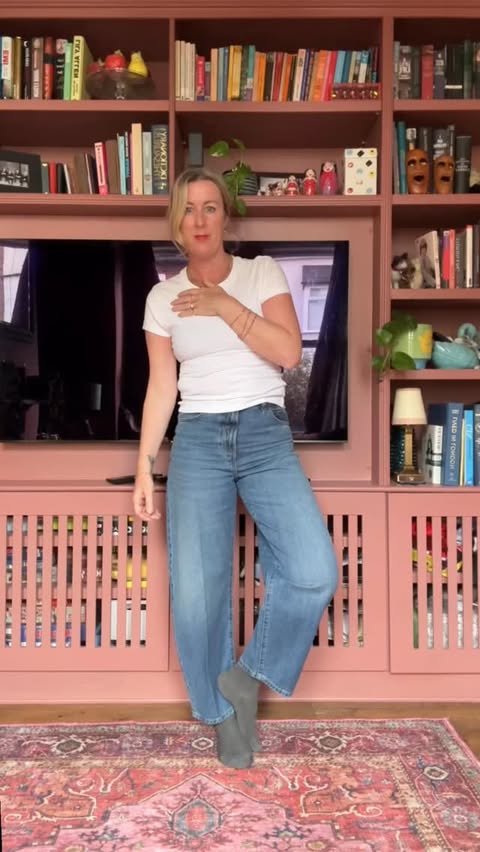 Instagram post by @wearsmymoney for Marks and Spencer. Caption reads: [...] (if it ain’t broke, don’t fix it)....