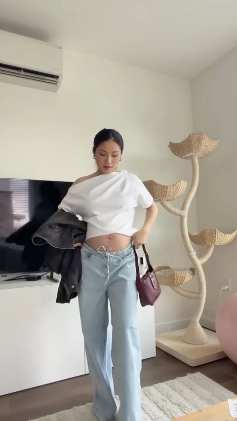 Instagram post by @tho_ph25 for Ardene. Caption reads: [...] outfits only 🥰 Everything is from @ardene....