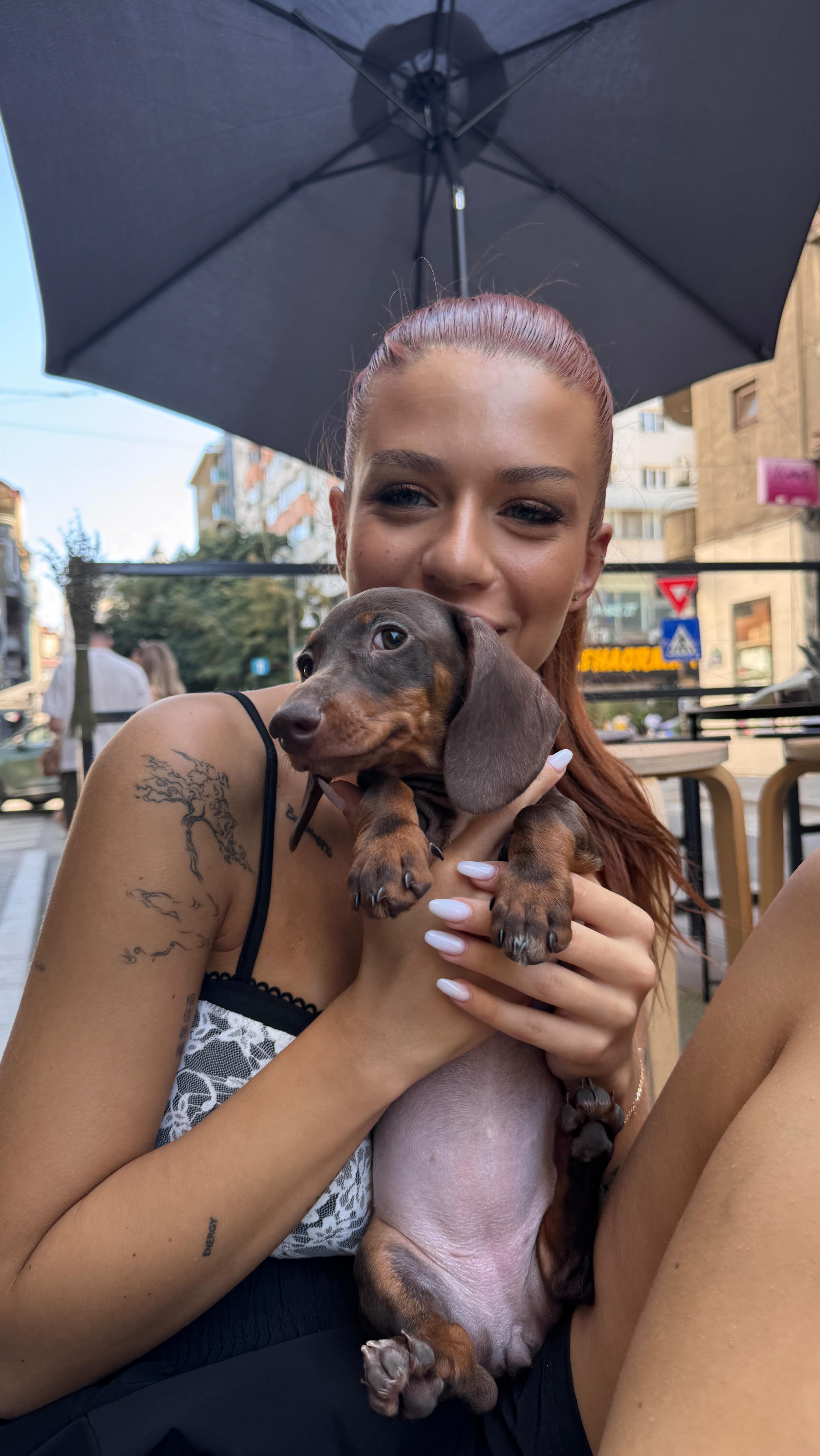 Instagram post by @maraognean for Notino Romania. Caption reads: Ai nevoie de un motiv pentru shopping? Uite-l:....