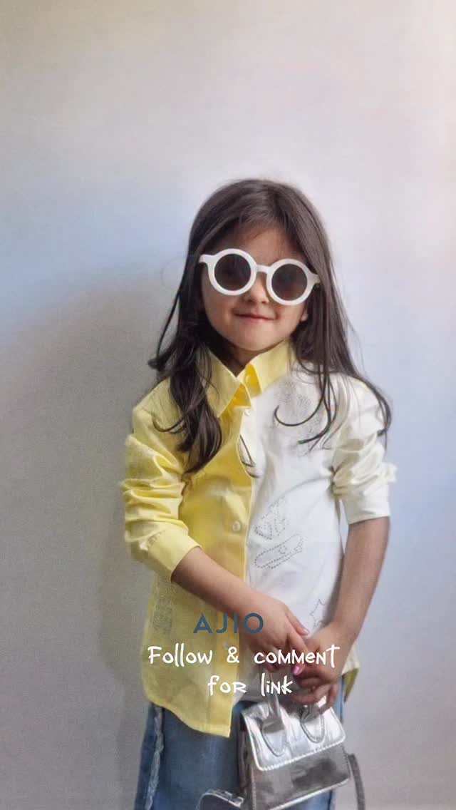 Instagram post by @izah.__._ for AJIO. Caption reads: Follow and comment for link
@ajiolife.