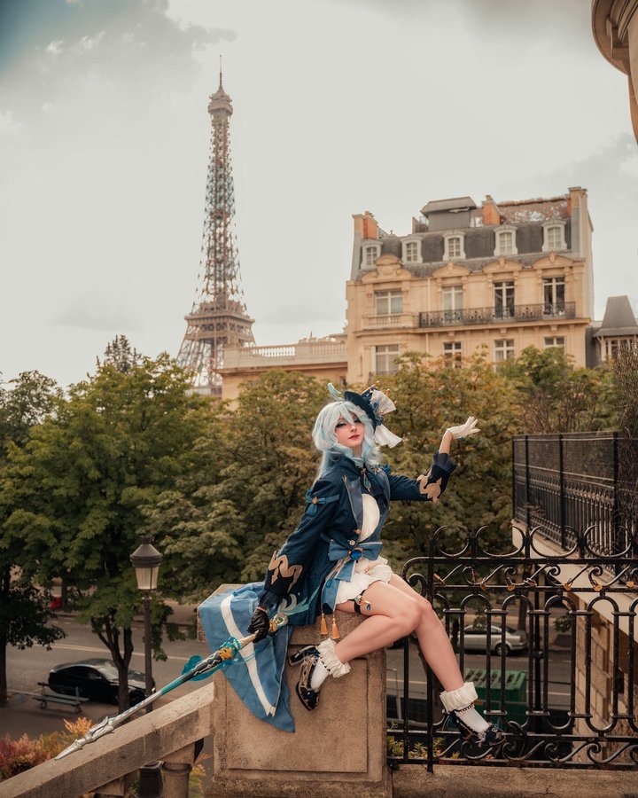 Instagram post by @misajoestar for CosFun. Caption reads: 🇫🇷💙 ‘’Why are you just standing there with your....