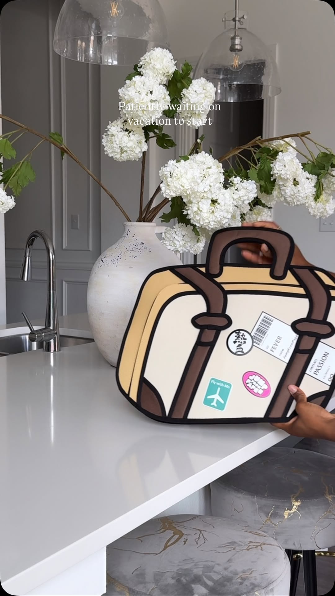 Instagram post by @jeaniffergrace for JumpFromPaper. Caption reads: [...] the Handbag Travel Fever bag from....