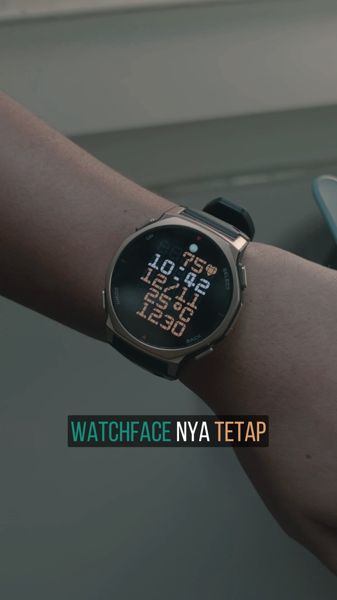 Instagram post by @gontagantihape for Amazfit. Caption reads: Yang mau tau nama watchface-nya, boleh komen.....
