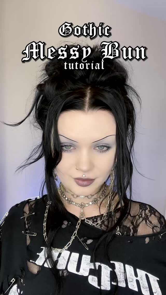 Instagram post by @vocallyshook for Davines. Caption reads: [...] my 🔗 in bio⬆️) __ ✖️Hair Details: •....
