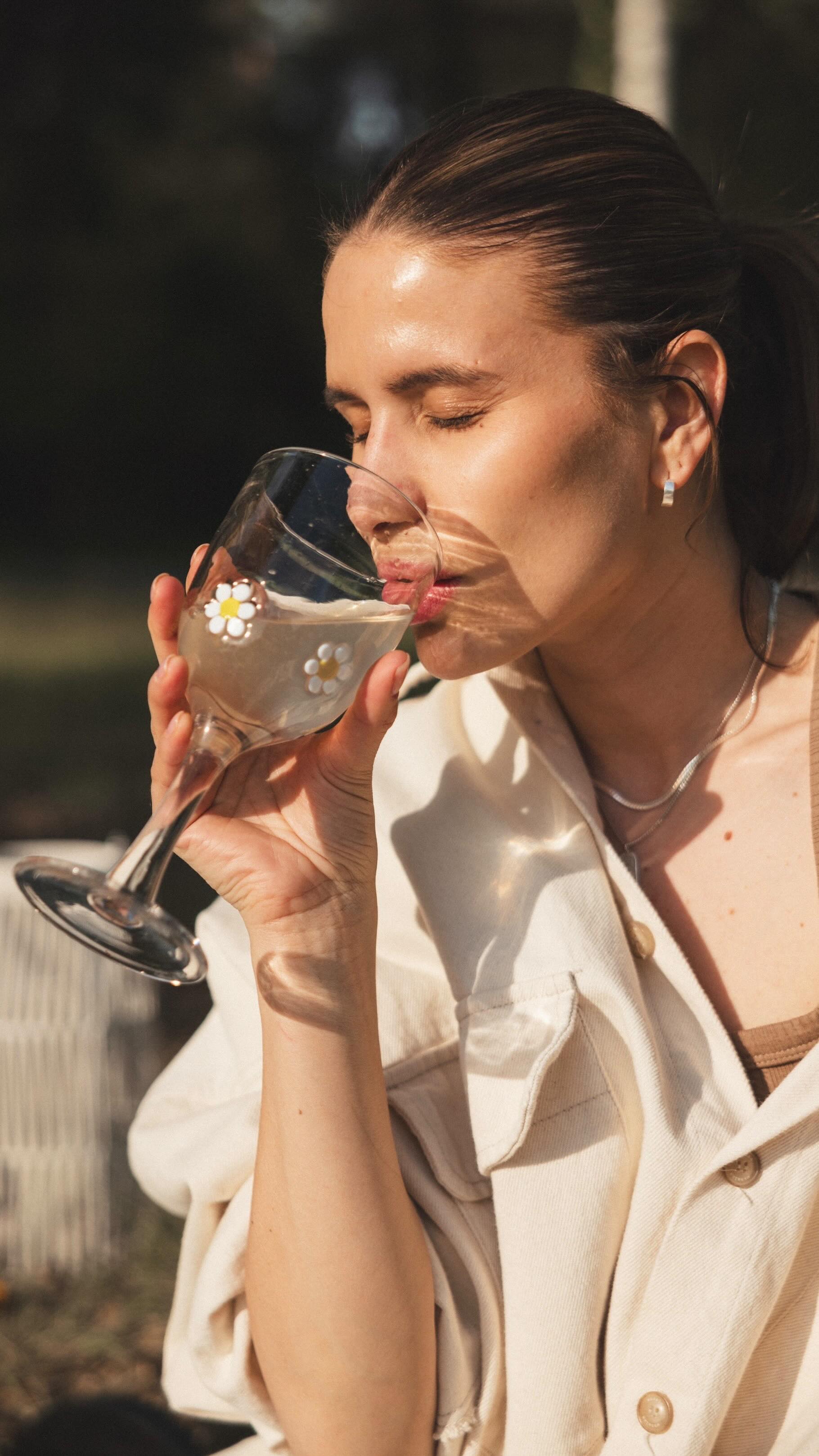 Instagram post by @natalia.odziemek for Homla. Caption reads: W Dniu Mamy nie marzę o wielkich planach. Chcę być....