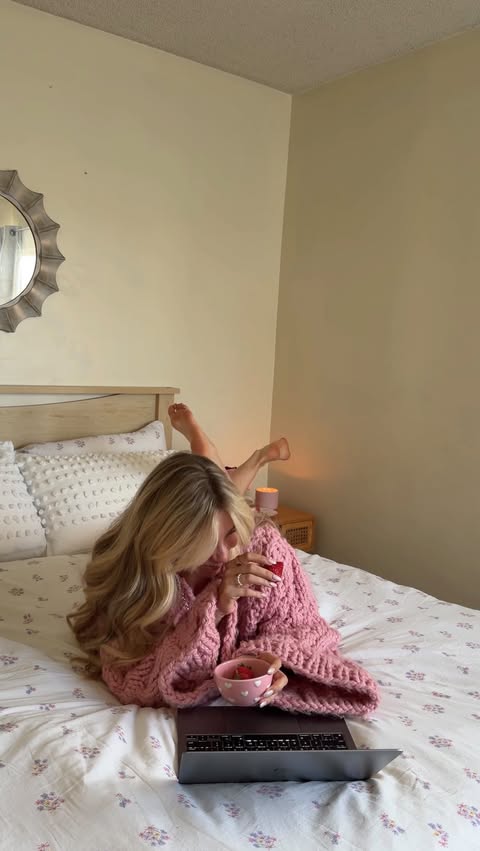 Instagram post by @solarpowered_blonde for Dove. Caption reads: #DovePartner A self-care day my Bridgerton [...].