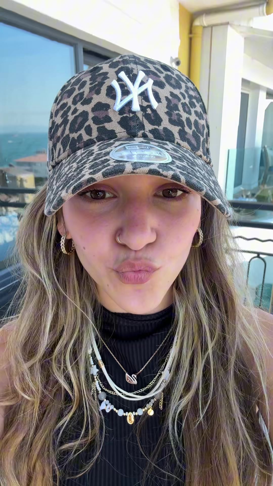 TikTok post by @ozumyldd for Kiehl's. Caption reads: oyun oynadıktan sonra en uzun günde bile yorgun....