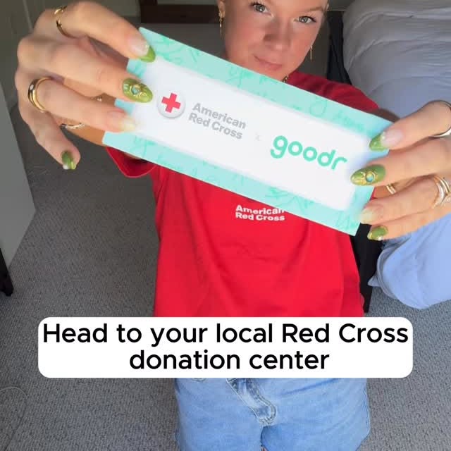 Instagram post by @sarahebaus for American Red Cross. Caption reads: The @americanredcross always needs donors! Head to....